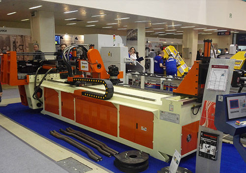 Talking about the equipment standard of pipe bending machine and the standard of bending radius of pipe bending